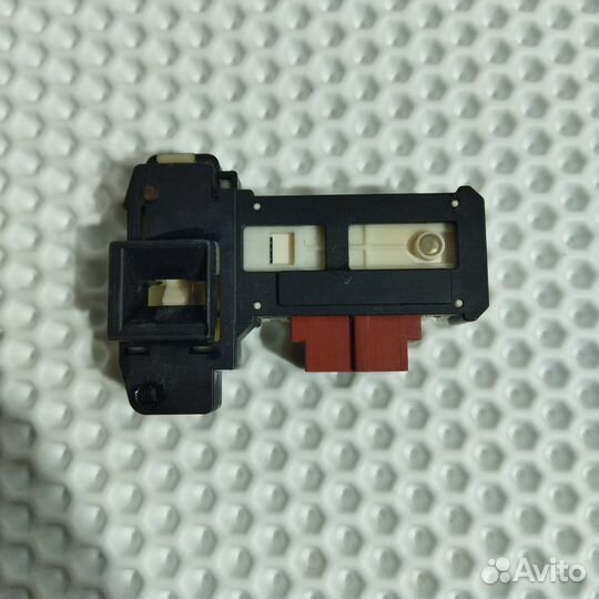 2847740500 убл Замок стиральной машины Beko