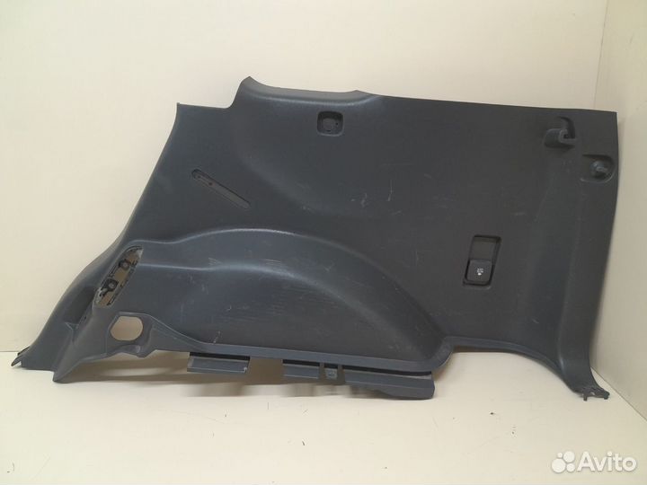 Б/У Б/У Обшивка багажника 6473060010B3 toyota