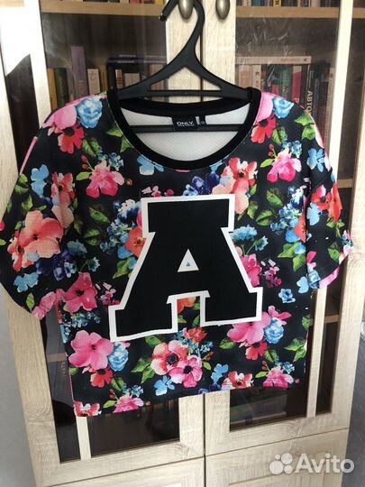 Футболка женская