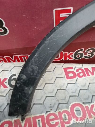 Накладка крыла задний правый Toyota RAV4