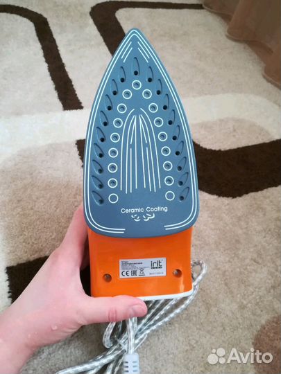 Утюг новый небольшой