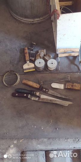 Набор инструментов для пчел