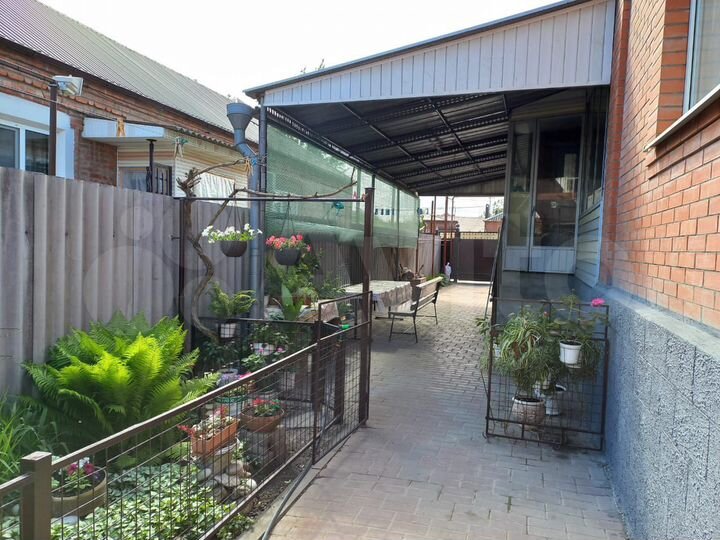 Дом 169 м² на участке 4 сот.