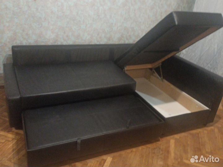 Угловой диван бу, кожзам икеа