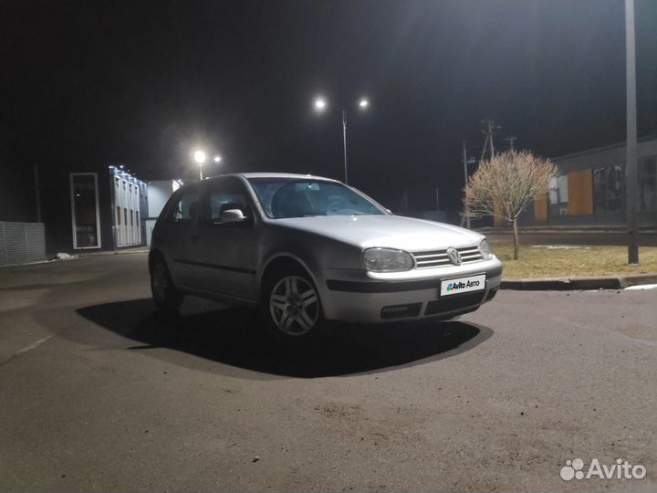 Volkswagen Golf 1.6 МТ, 2001, 465 000 км