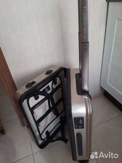 Чемодан на колесах