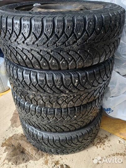 Nokian Tyres Hakkapeliitta 4 195/60 R15