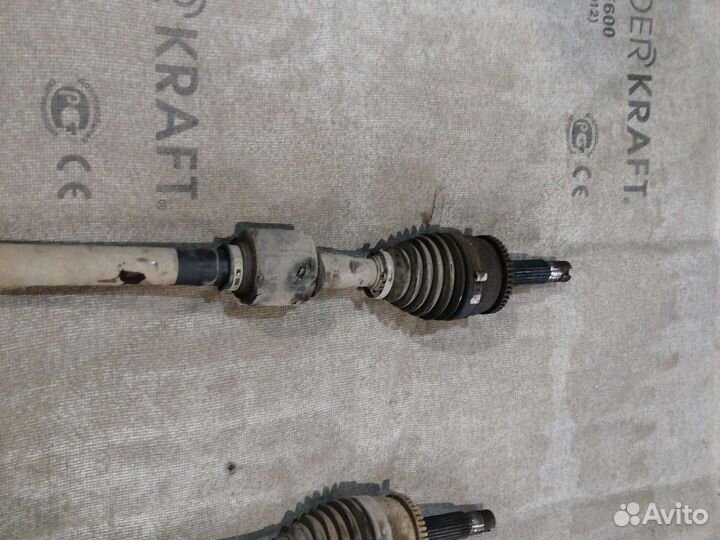 Привод передний Hyundai, Solaris лев. и прав