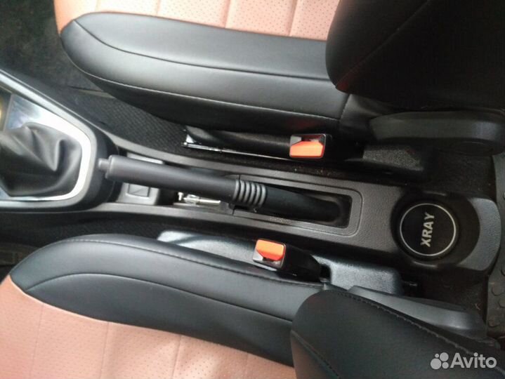 Облицовки салазок передних сидений LADA xray