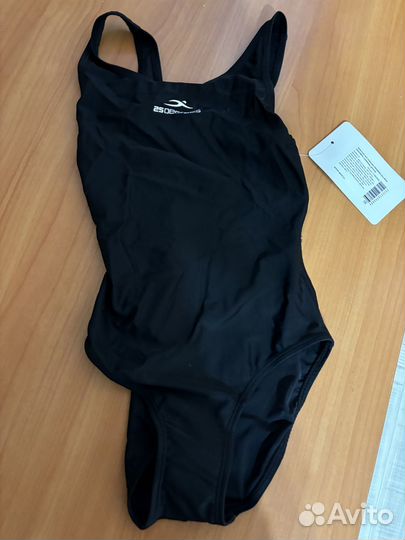 Купальник для плавания на девочку