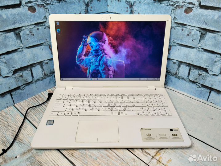 Мощный Asus Full HD/ I3-8130/ RAM 12/ MX 130/ SSS