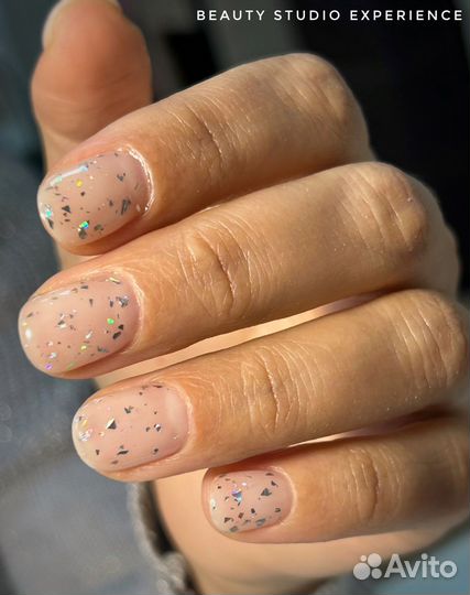 Маникюр, педикюр, наращивание ресниц