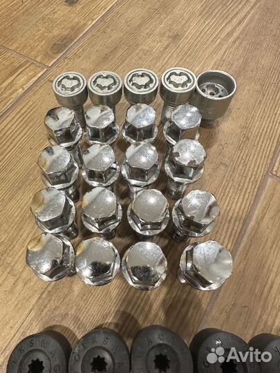 Заглушка болта VW и болты LS