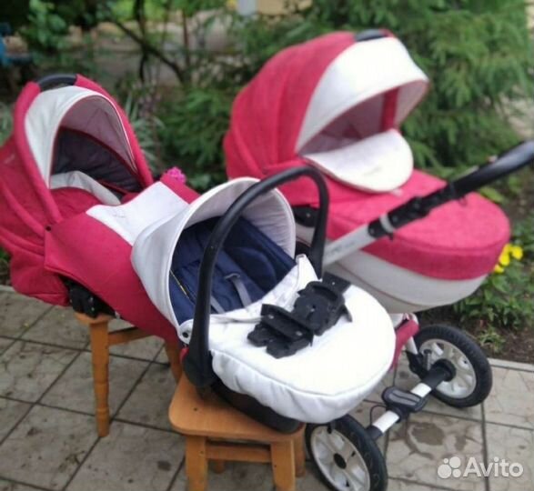 Продам коляску 3 в 1