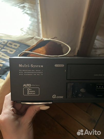 Видеомагнитофон thomson