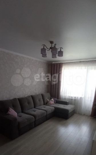 2-к. квартира, 52 м², 5/10 эт.