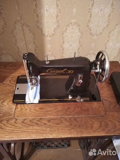 Швейная машина