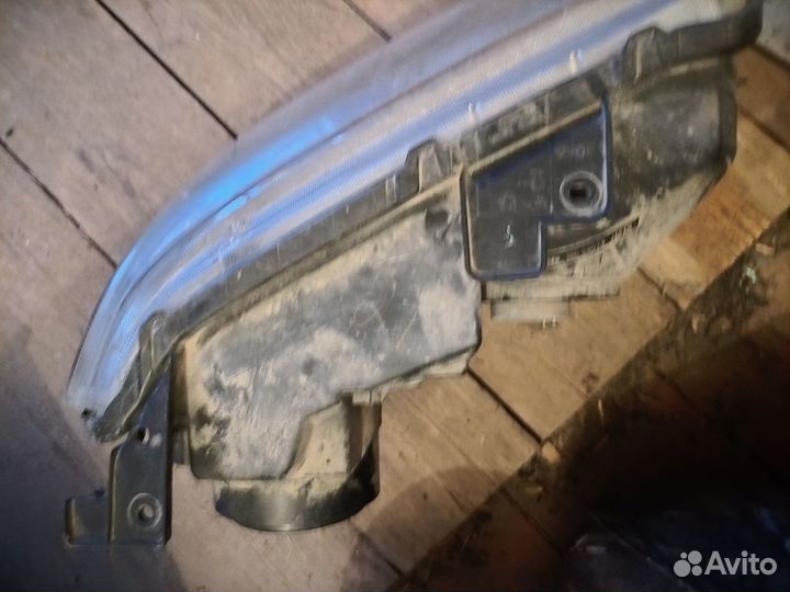 Фара левая Suzuki grand vitara
