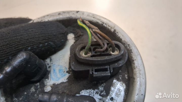 Насос топливный электрический Volkswagen Passat 5, 2003