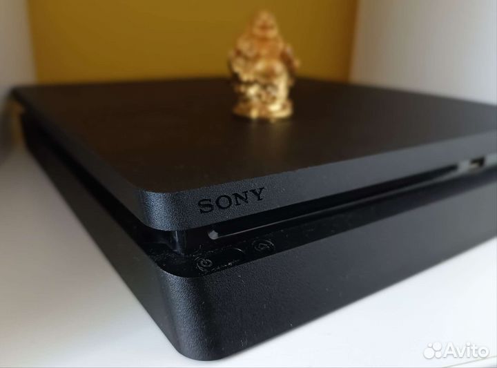 Прошитая PlayStation 4 Slim 1TB + игры