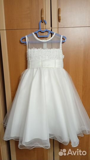 Нарядное платье для девочки