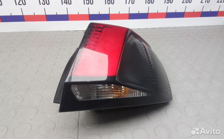 Б/У Б/У Фонарь задний правый 9810477080