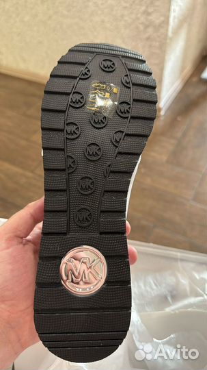 Кроссовки женские Michael Kors