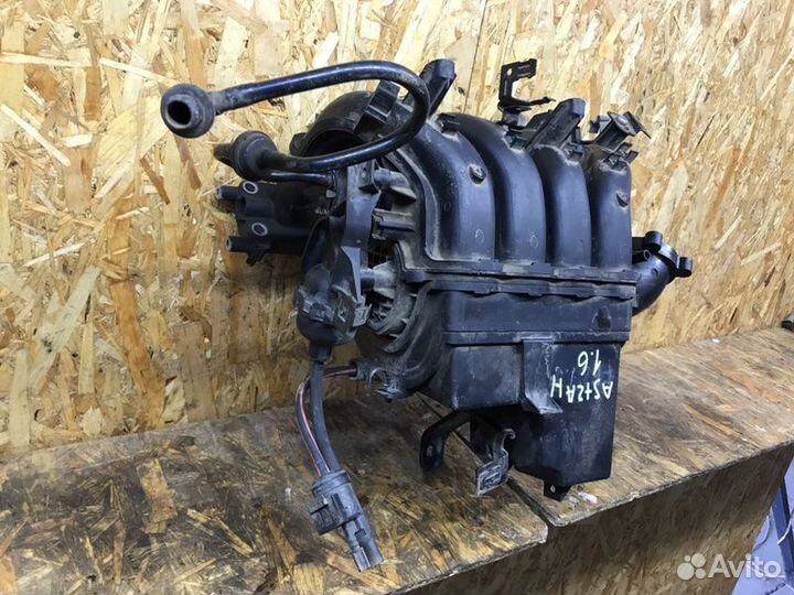 Впускной коллектор Opel Astra H 1.6 Z16XER