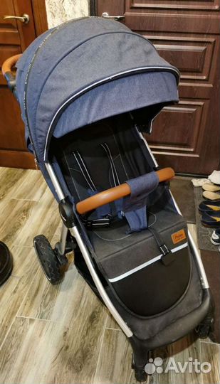 Коляска прогулочная Carrello Pulse