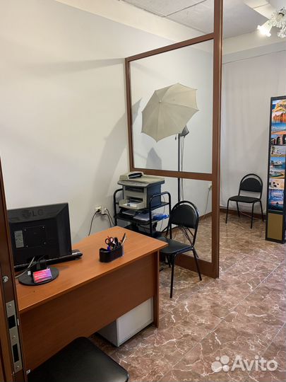 Сотрудник фото-копи-центра