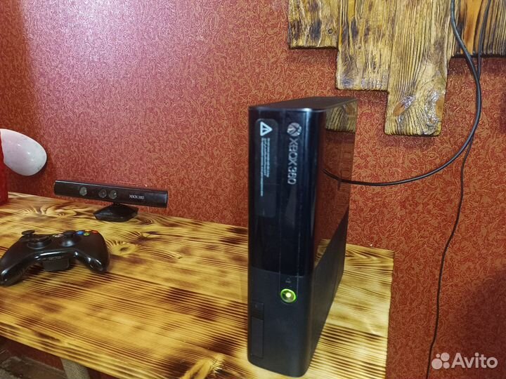 Xbox 360 E