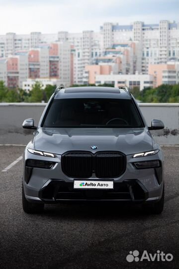 BMW X7 3.0 AT, 2023, 11 000 км