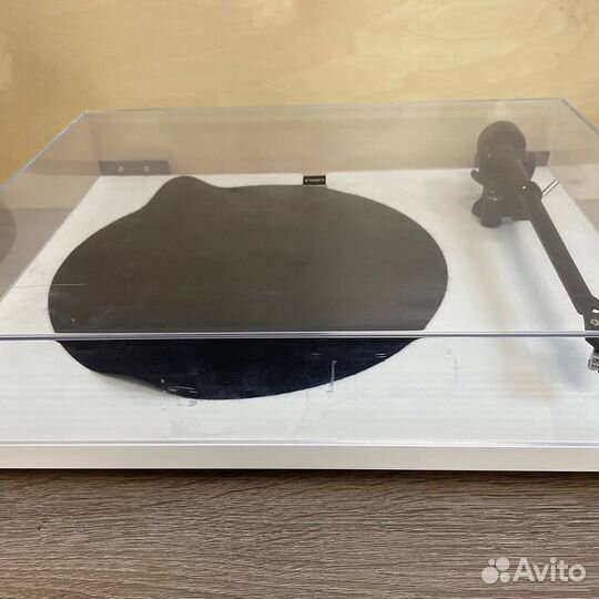 Rega planar 2 White - проигрыватель виниловых