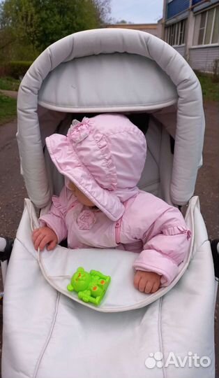 Комбинезон и 2 шапки для девочки до года бесплатно