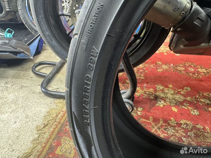 Yokohama Advan Neova AD08R 245/35 R19 89W