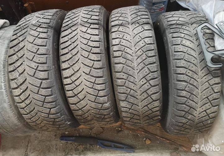 Michelin X-Ice North 4 185/65 R15