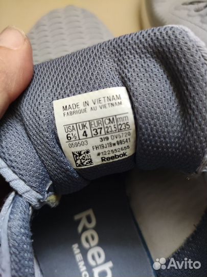 Легкие кроссовки Reebok astroride walk