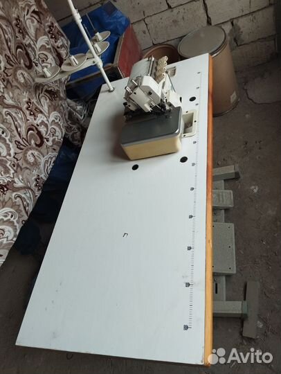 Оверлок для швейной машины