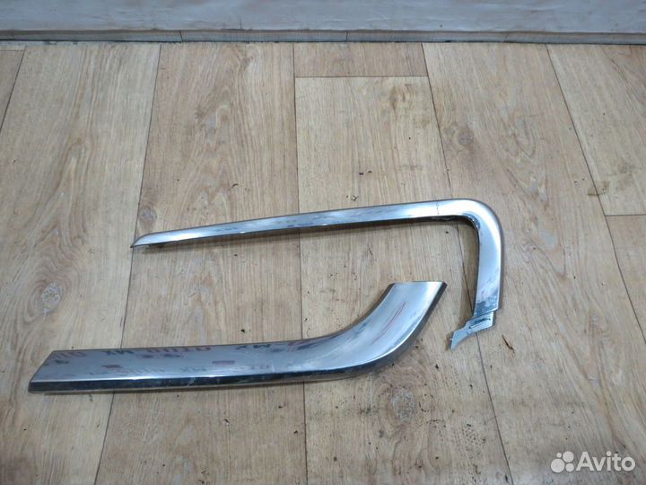 Молдинг переднего бампера верхняя LADA Vesta Веста