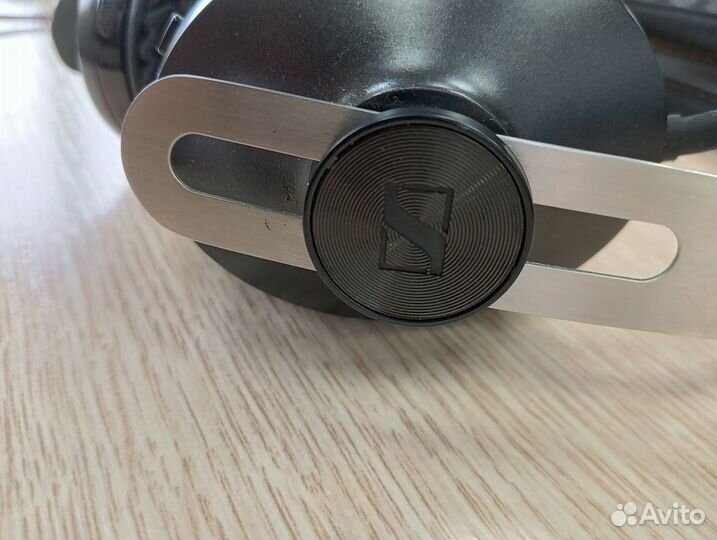 Беспроводные наушники sennheiser momentum M2 oebt