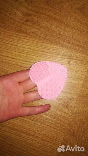 Силиконовая щёточка для кистей