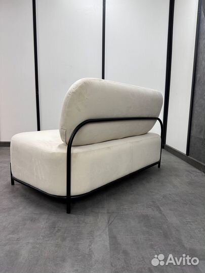 Диван на металлокаркасе Лофт