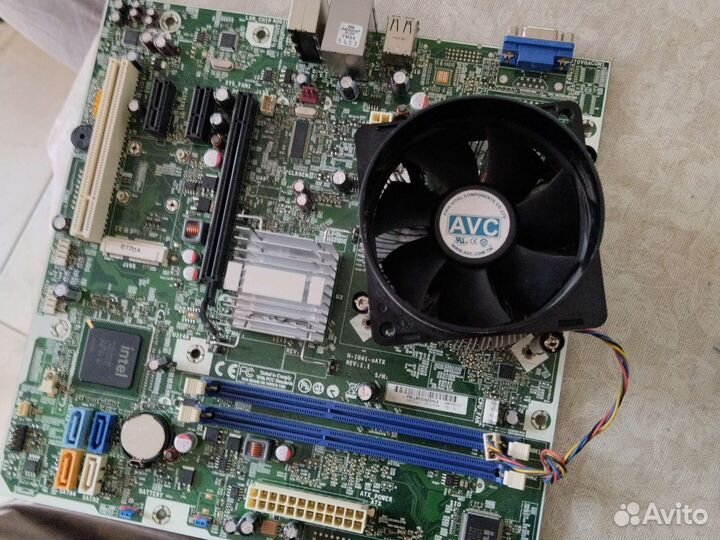 Материнская плата с процессором