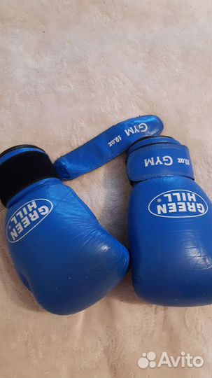 Боксерские перчатки