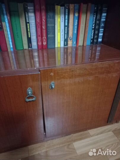 Стенка в гостиную бу