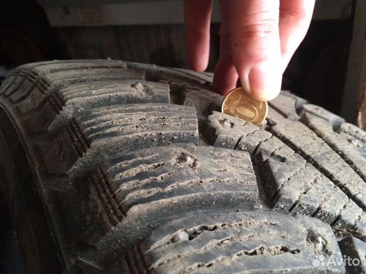 Nokian Tyres Hakkapeliitta 5 235/60 R16