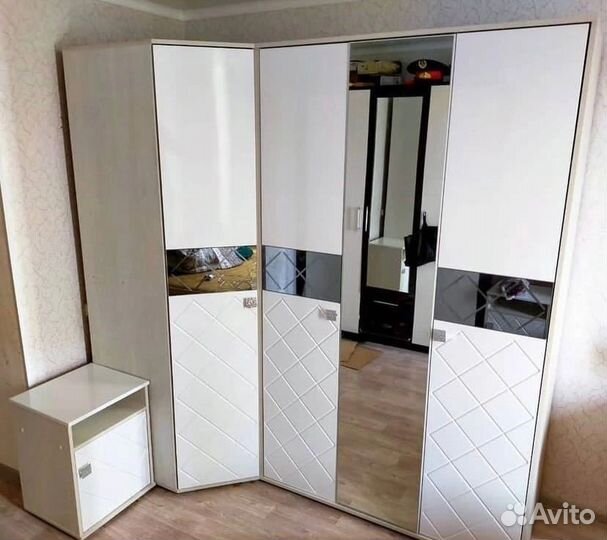 Спальный гарнитур