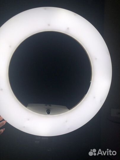 Кольцевая лампа со штативом