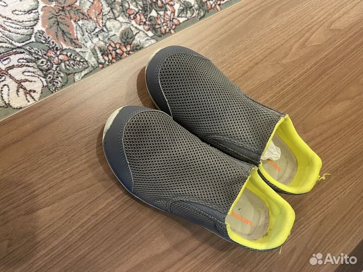 Кроссовки мужские 42 размер новые