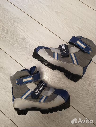 Лыжные ботинки детские